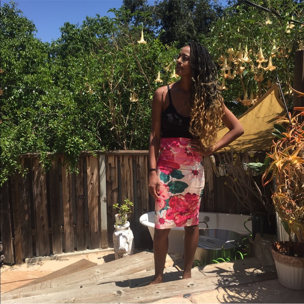 Paper Crown Floral Pencil Skirt Sz 2